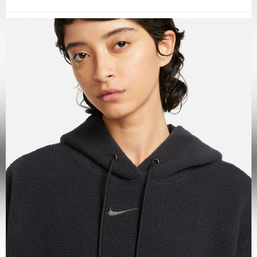 Nike | Women's Sportswear Sherpa Plush Oversized Pullover Hoodie | Various Sizes - Picture 3 of 11